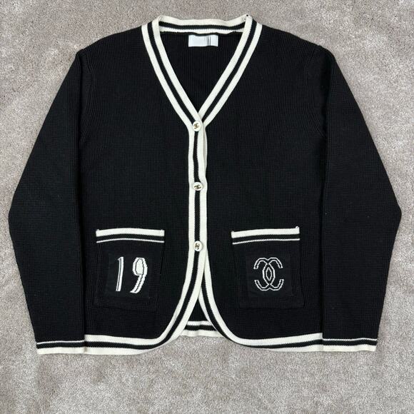 Black Cardigan Cream Striped Trim 19 CC Size S Old Money Timeless Preppy - Picture 1 of 5